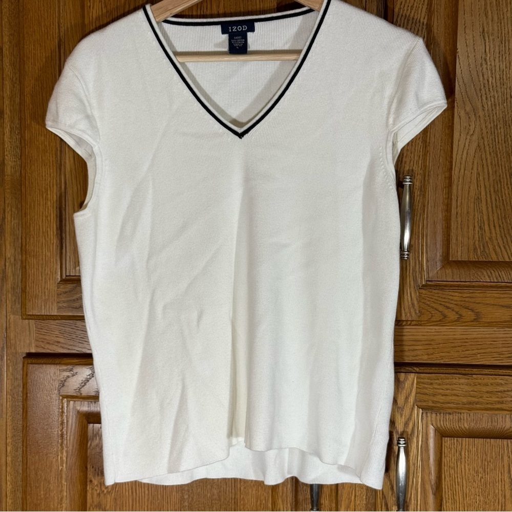 IZOD Women's White V-Neck Cap Sleeve Sweater Women’s Large Sporty Preppy